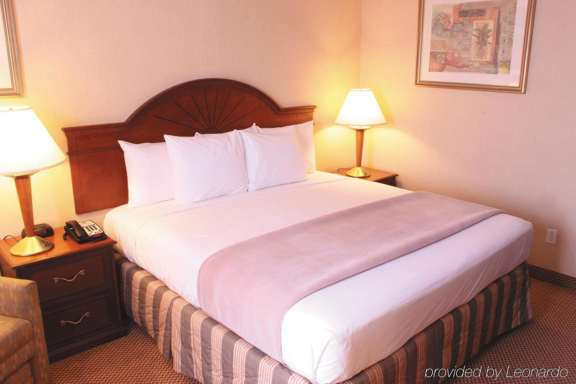 La Quinta Inn By Wyndham Queens New York Værelse billede