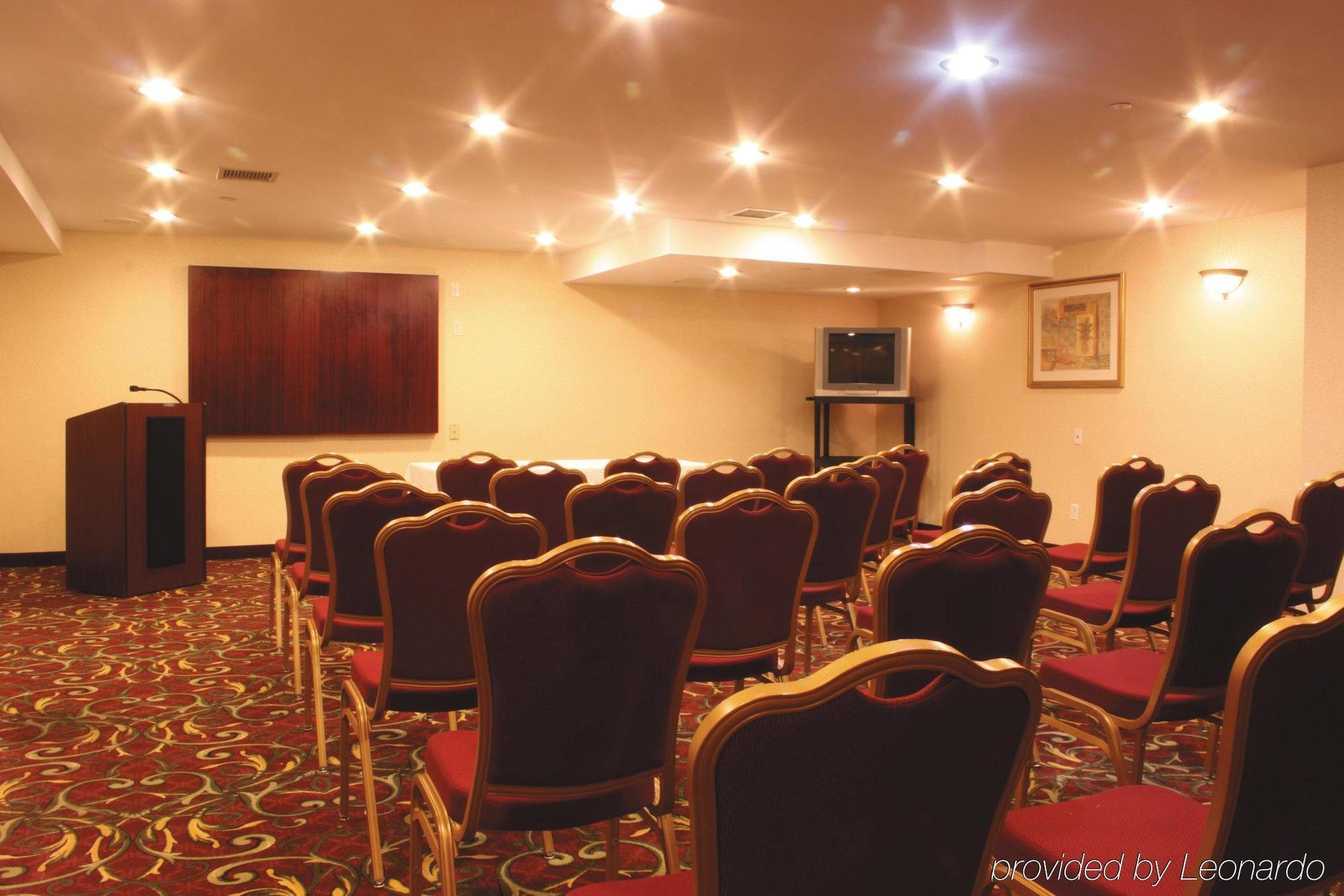 La Quinta Inn By Wyndham Queens New York Eksteriør billede