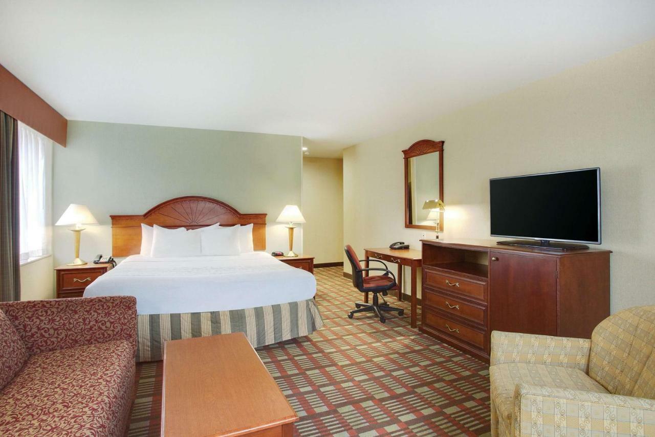 La Quinta Inn By Wyndham Queens New York Eksteriør billede